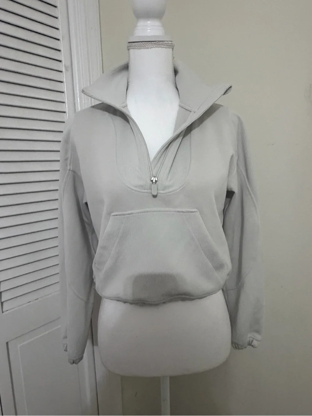 lululemon athletica euc no